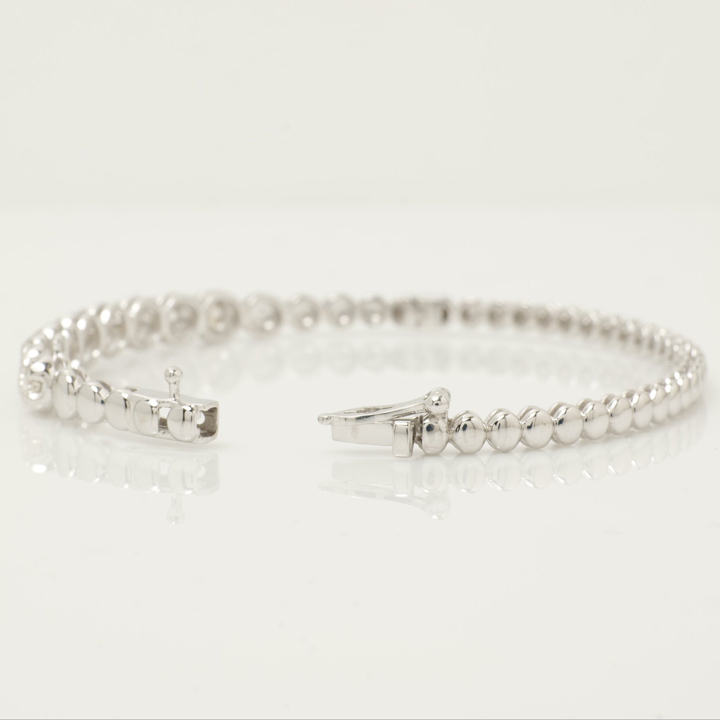 Solitaire Diamond Bracelet In 14kt Solid Gold