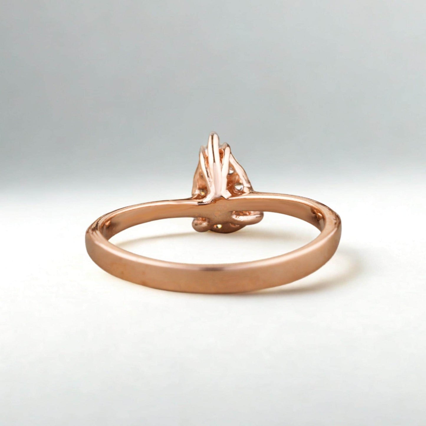 Teardrop Diamonds Ring