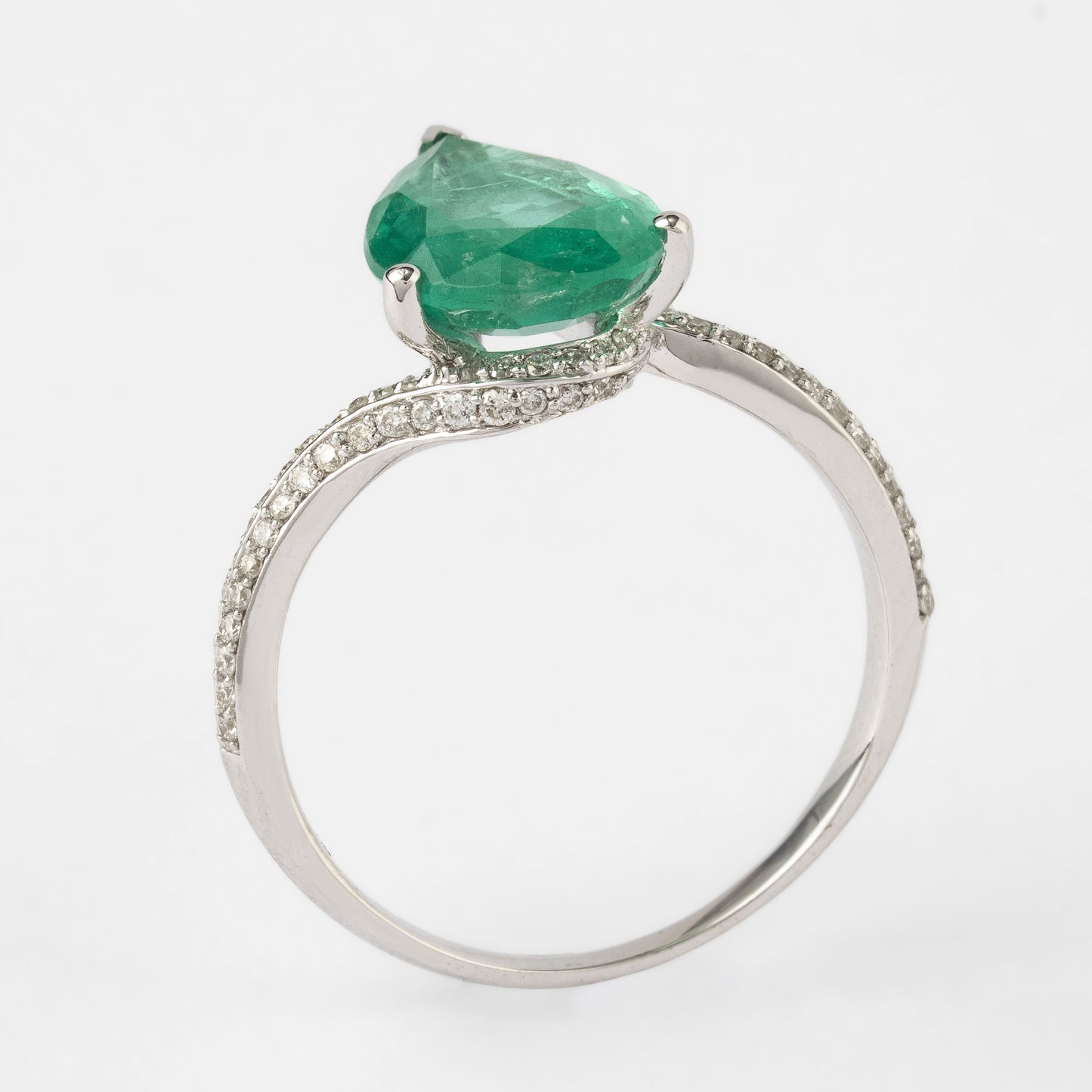 Pear Emerald Diamond Ring