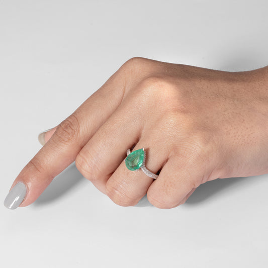 Pear Emerald Diamond Ring
