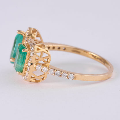 Toi et Moi Emerald Diamond Ring