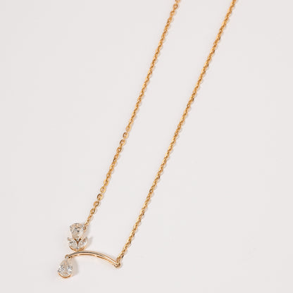 Curved Drop Pendant Necklace