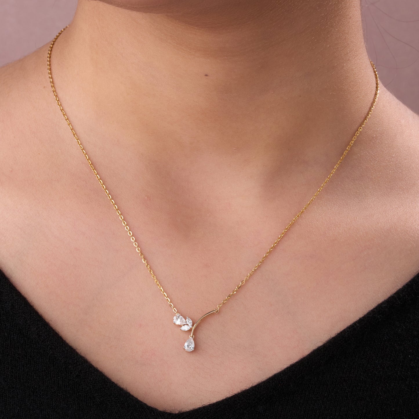 Curved Drop Pendant Necklace