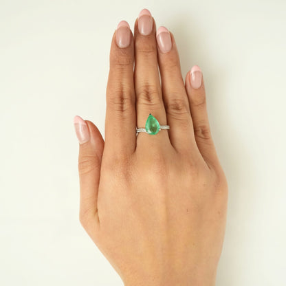 Pear Emerald Diamond Ring