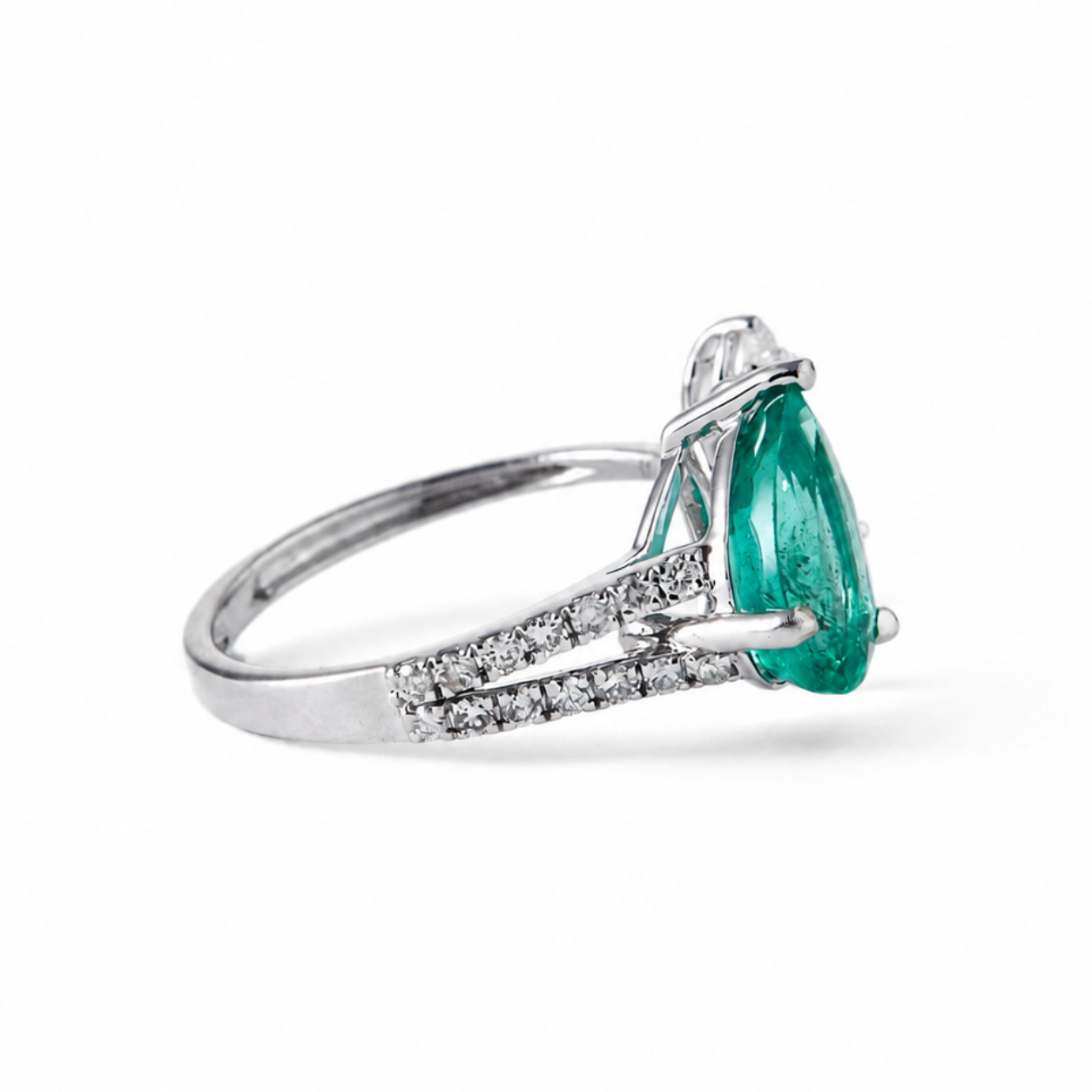 Pear Emerald Diamond Ring