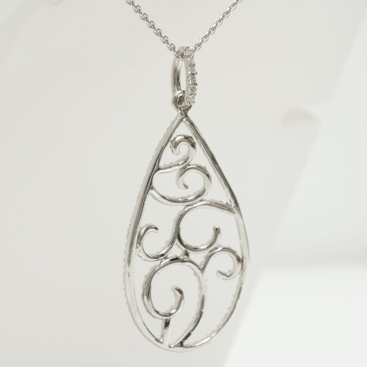 Filigree Teardrop Diamond Pendant Necklace