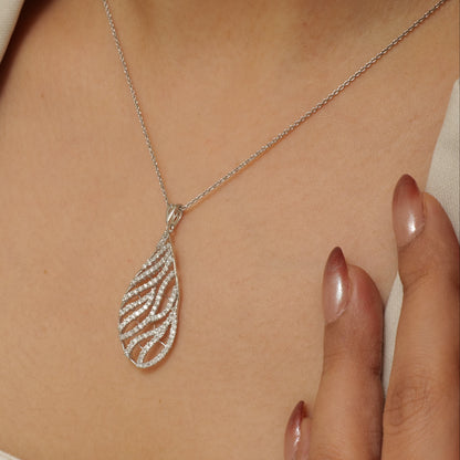 Leaf Pattern Natural Diamond Pendant Necklace