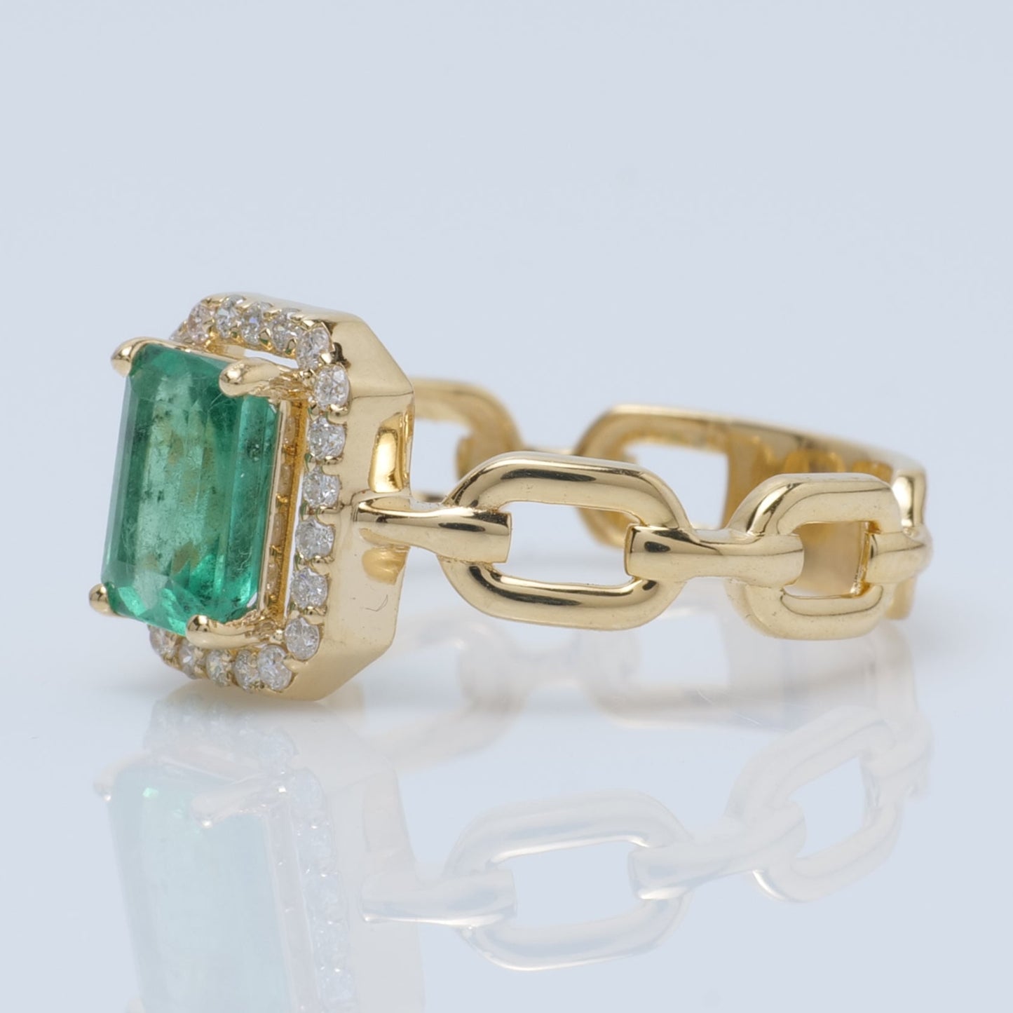 Natural Emerald Diamond Chain Link Ring