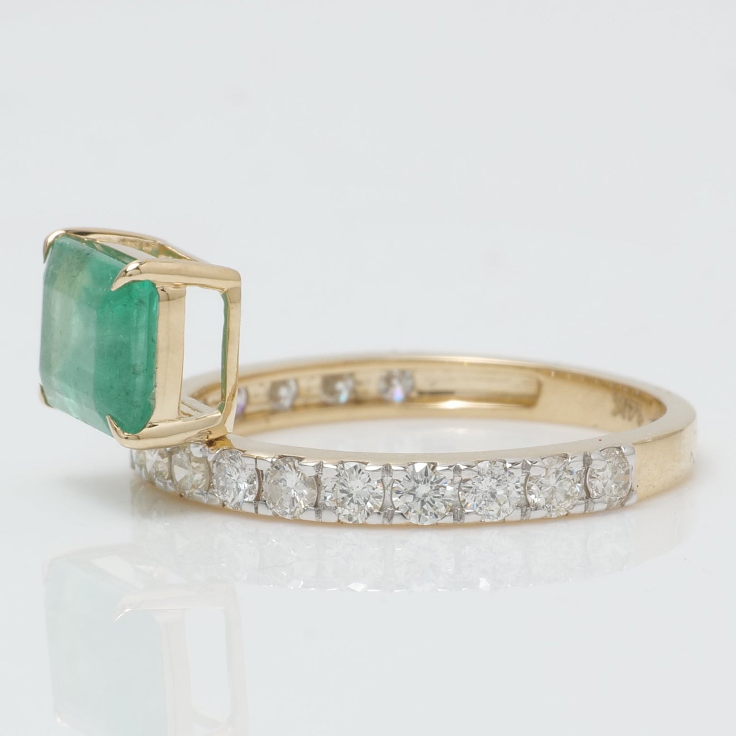 Natural Emerald Diamond Band Ring