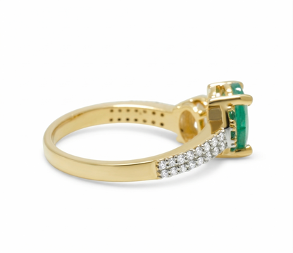 Oval Emerald Diamond Ring