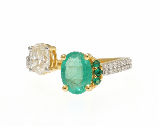 Oval Emerald Diamond Ring