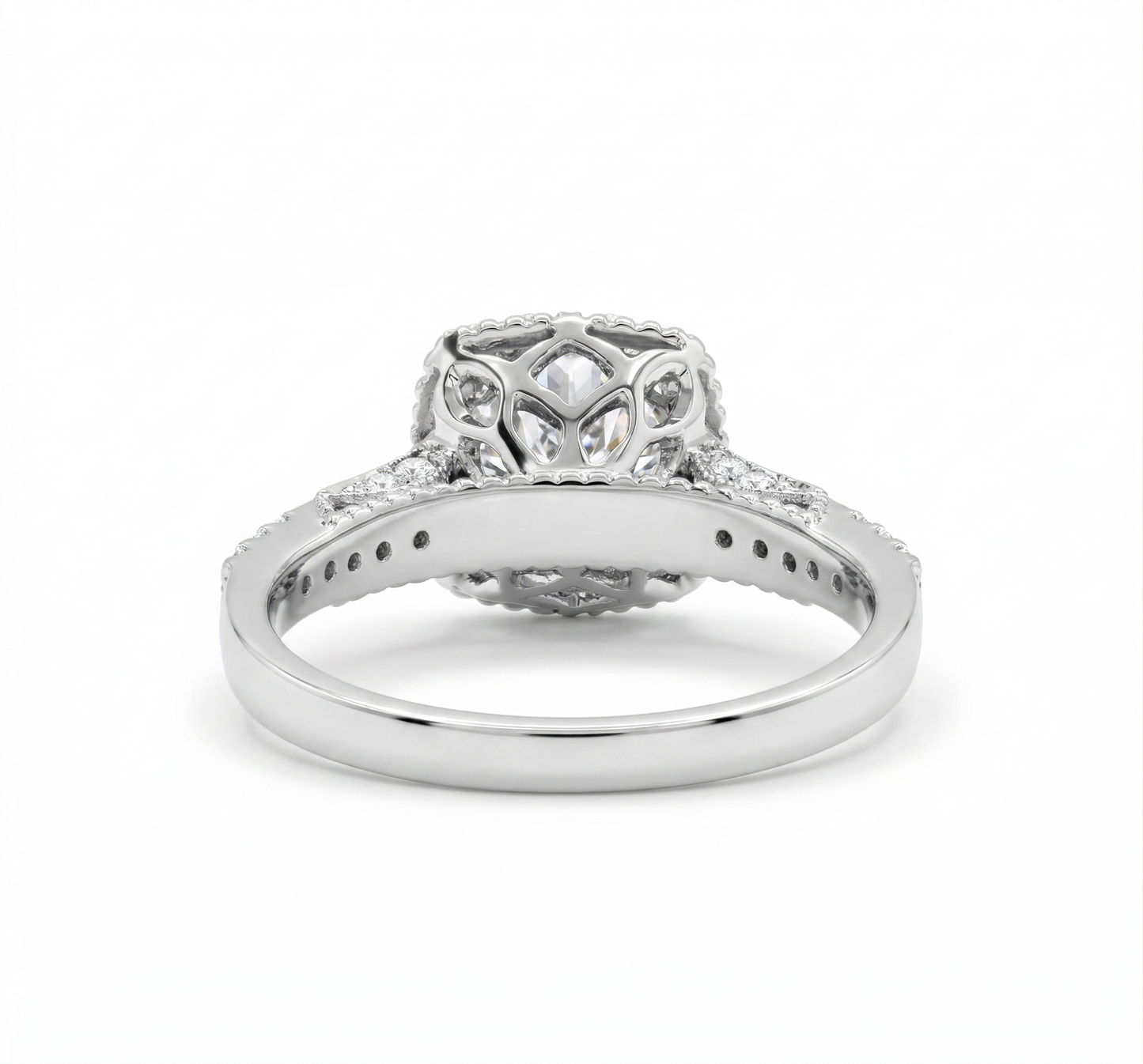 Halo square-shaped lab diamond engagement ring in solid gold