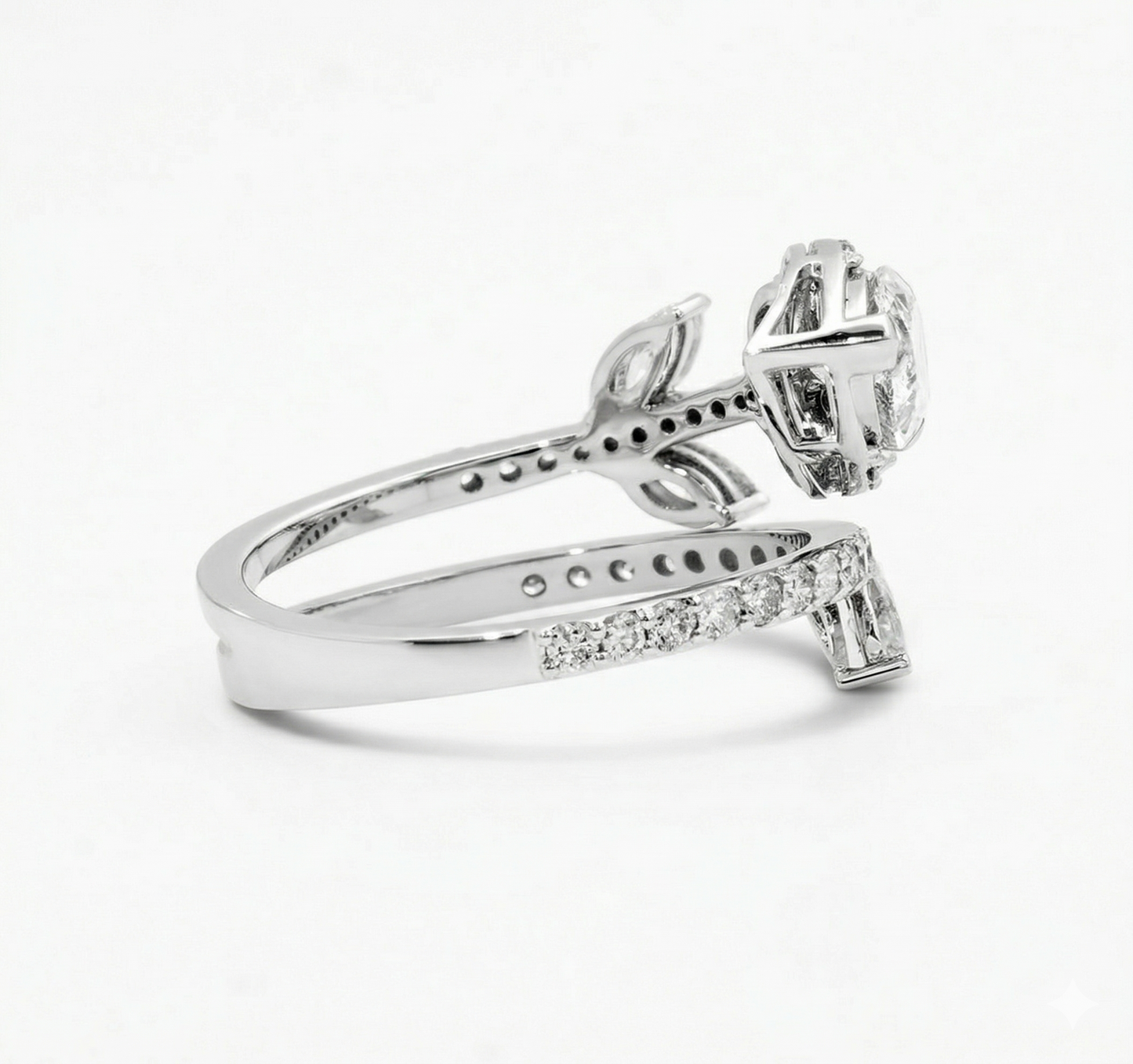 Pear Natural Diamond Leaf Ring - Nature-Inspired Statement