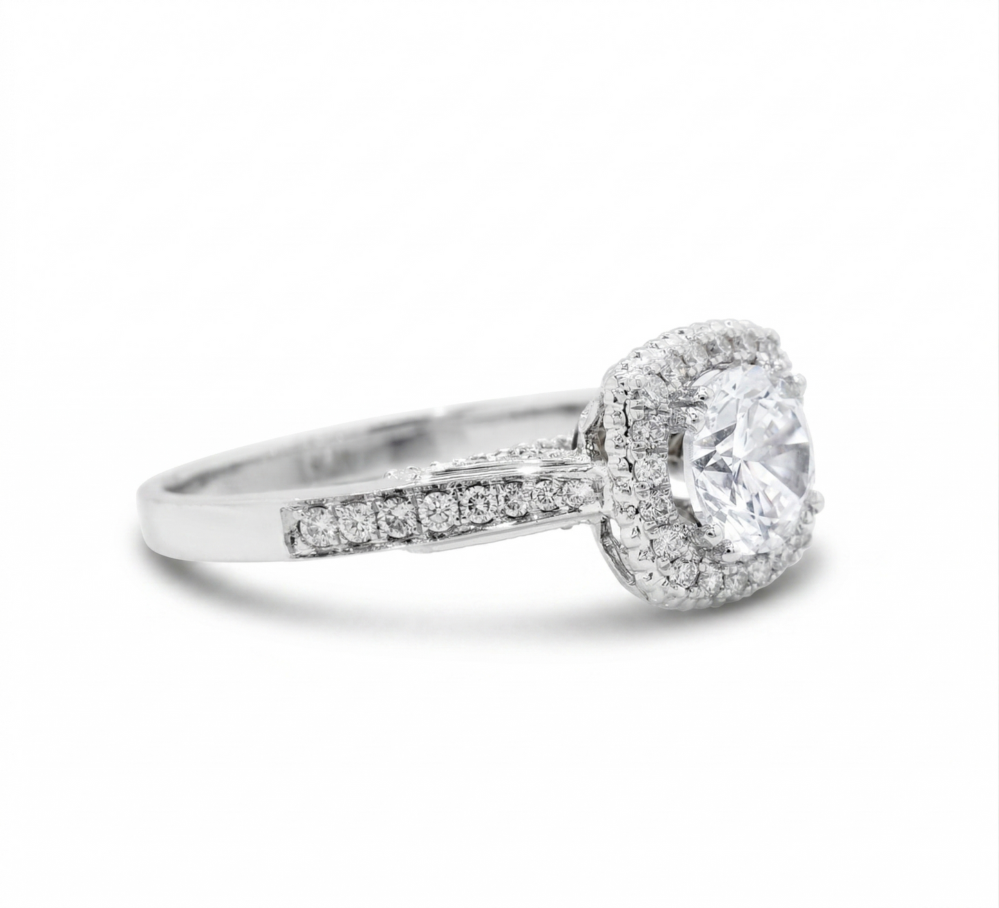 Halo square-shaped lab diamond engagement ring in solid gold