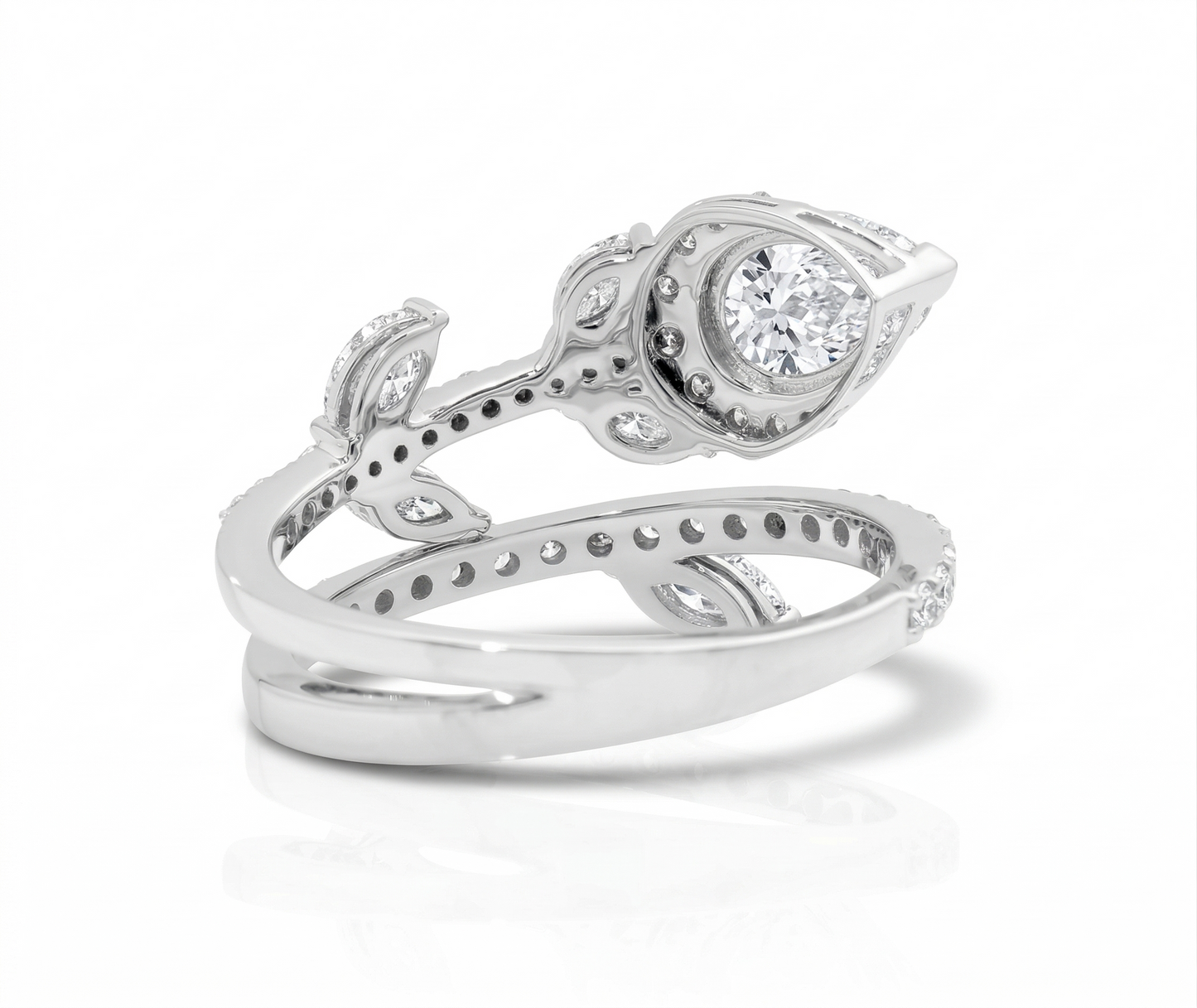 Pear Natural Diamond Leaf Ring - Nature-Inspired Statement