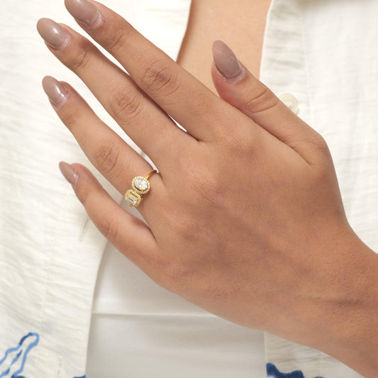 The Toi et Moi ring showing the open crossover where the two halos pass without meeting