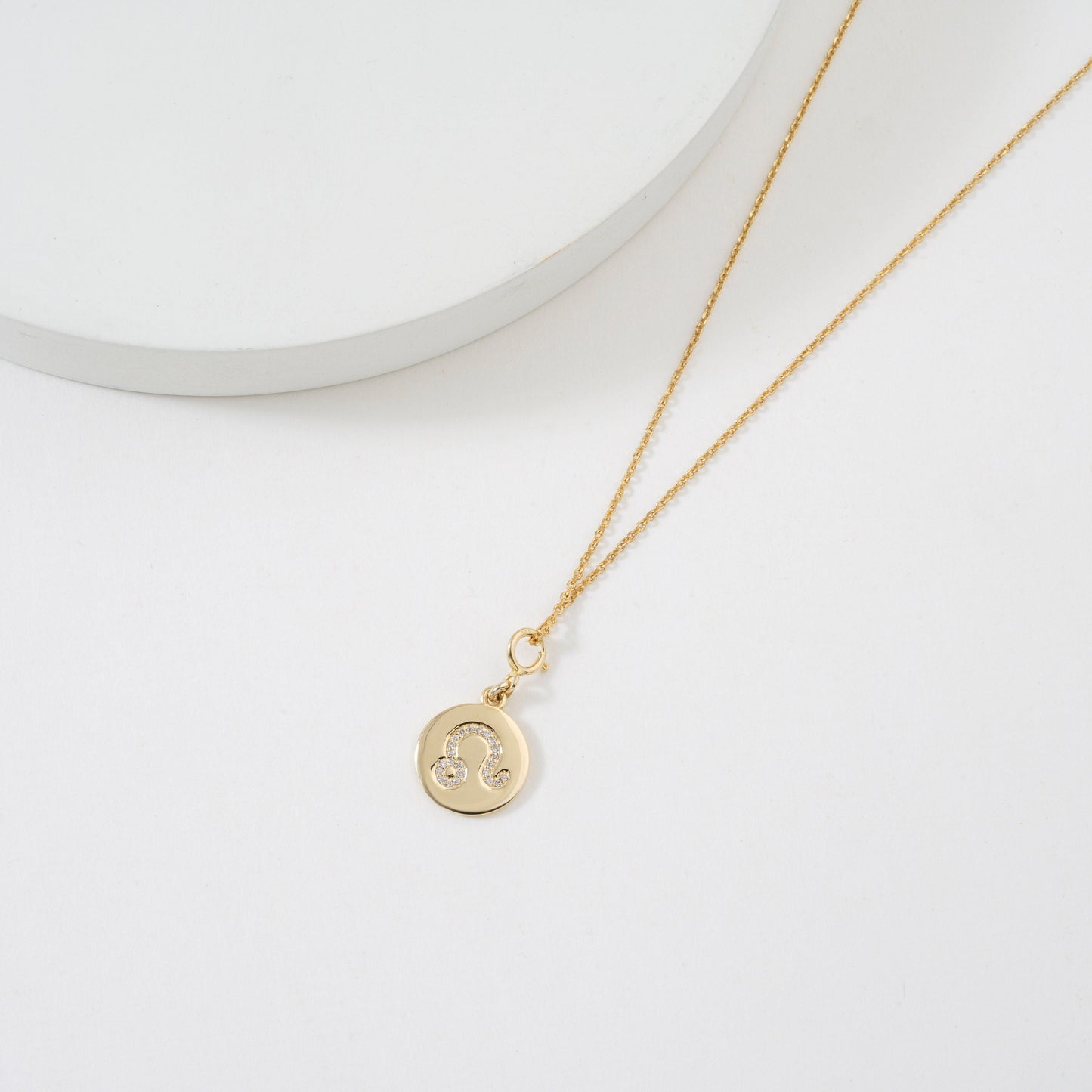 Leo Horoscope Birth Sign Charm