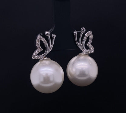 Butterfly Pearl Natural Diamonds Stud Earrings