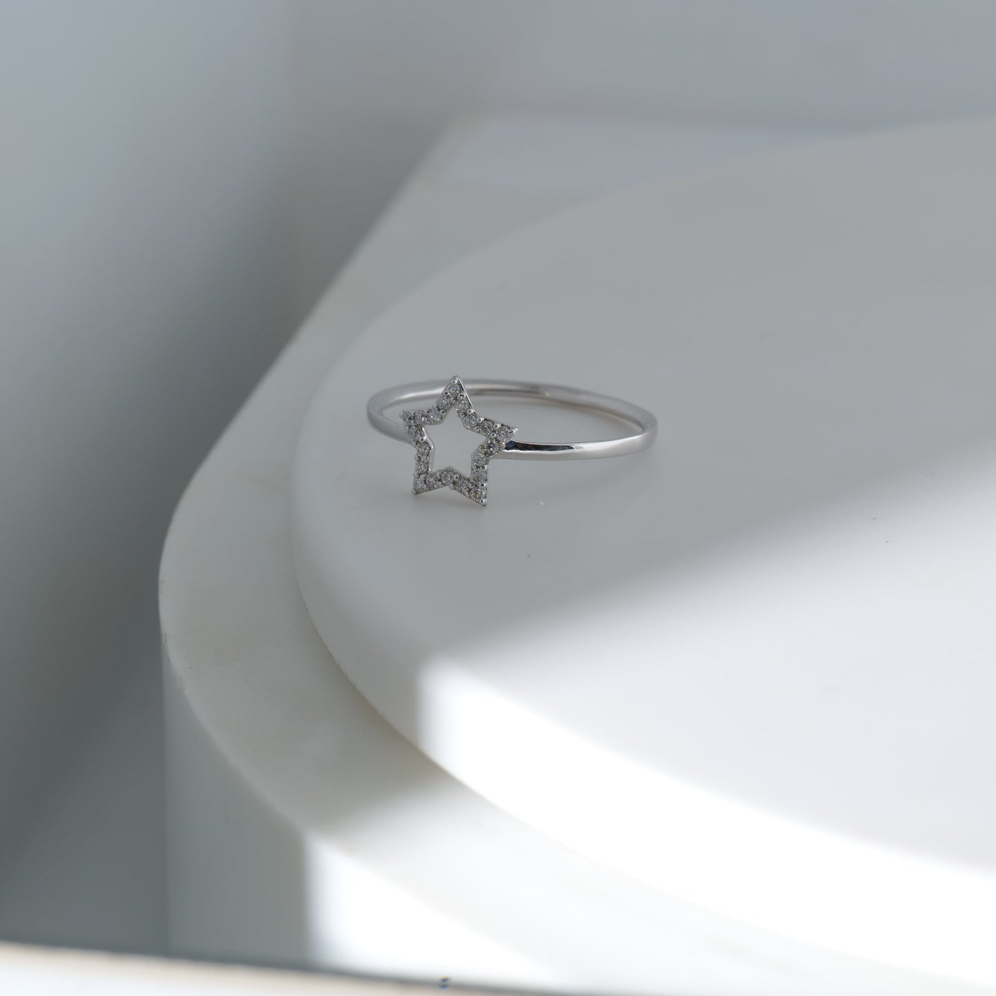 Star Diamond Ring