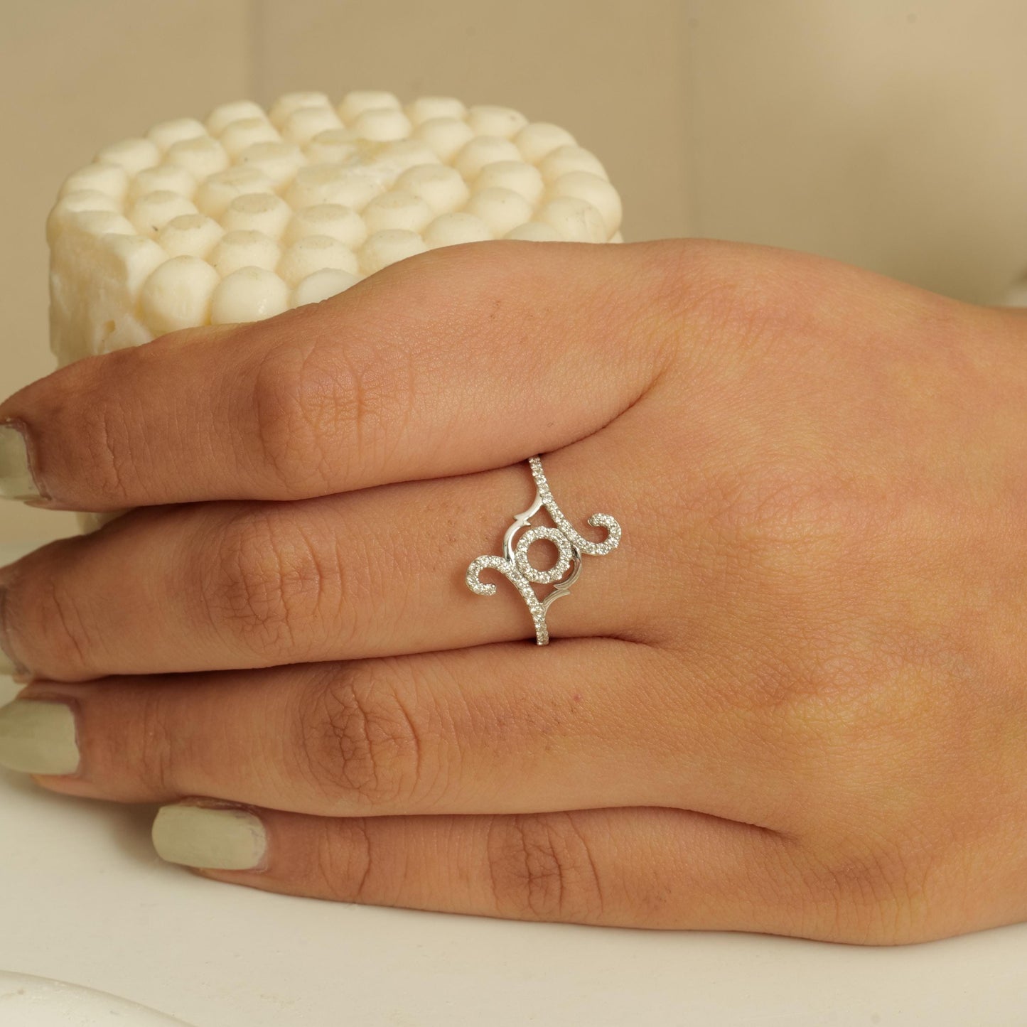 Floral And Vines Diamond Ring