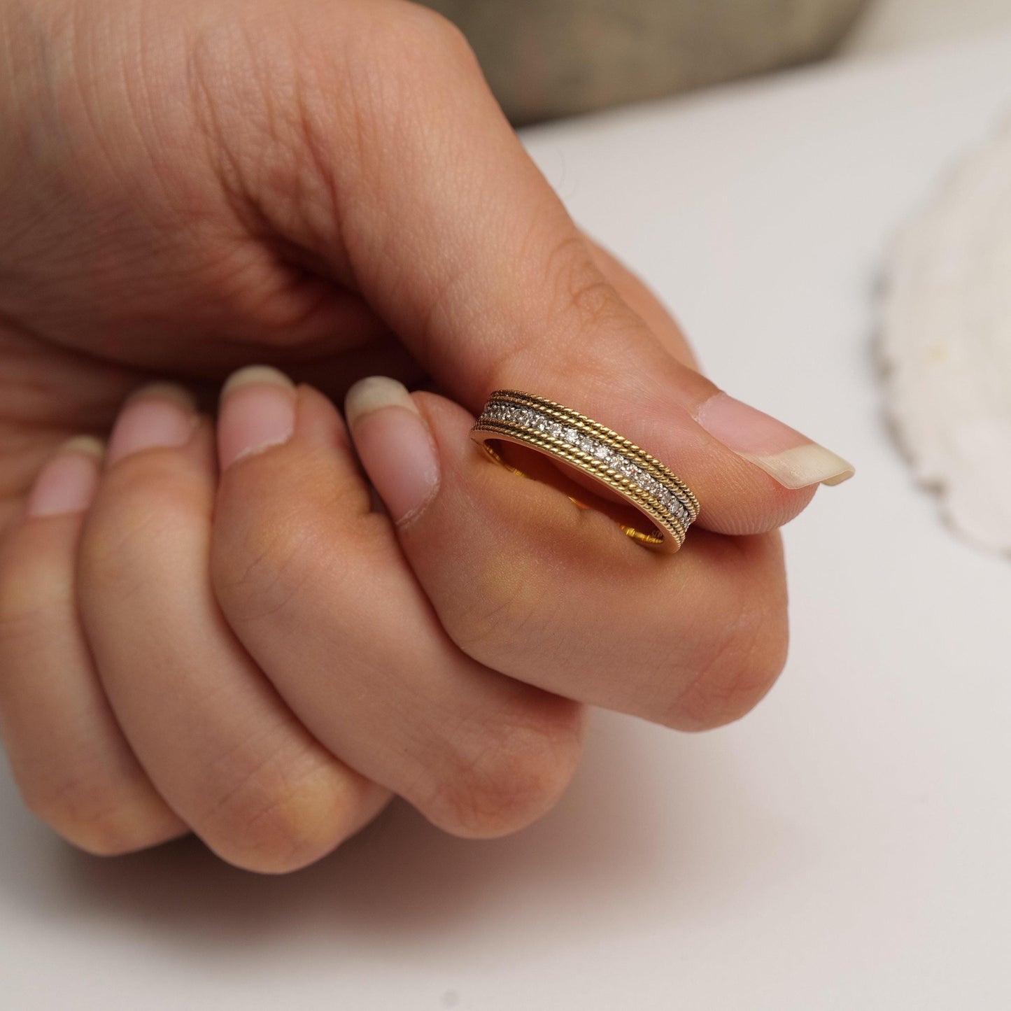 Round Diamond Band Ring