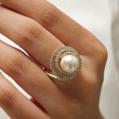 Pearl Spiral Natural Diamond Ring