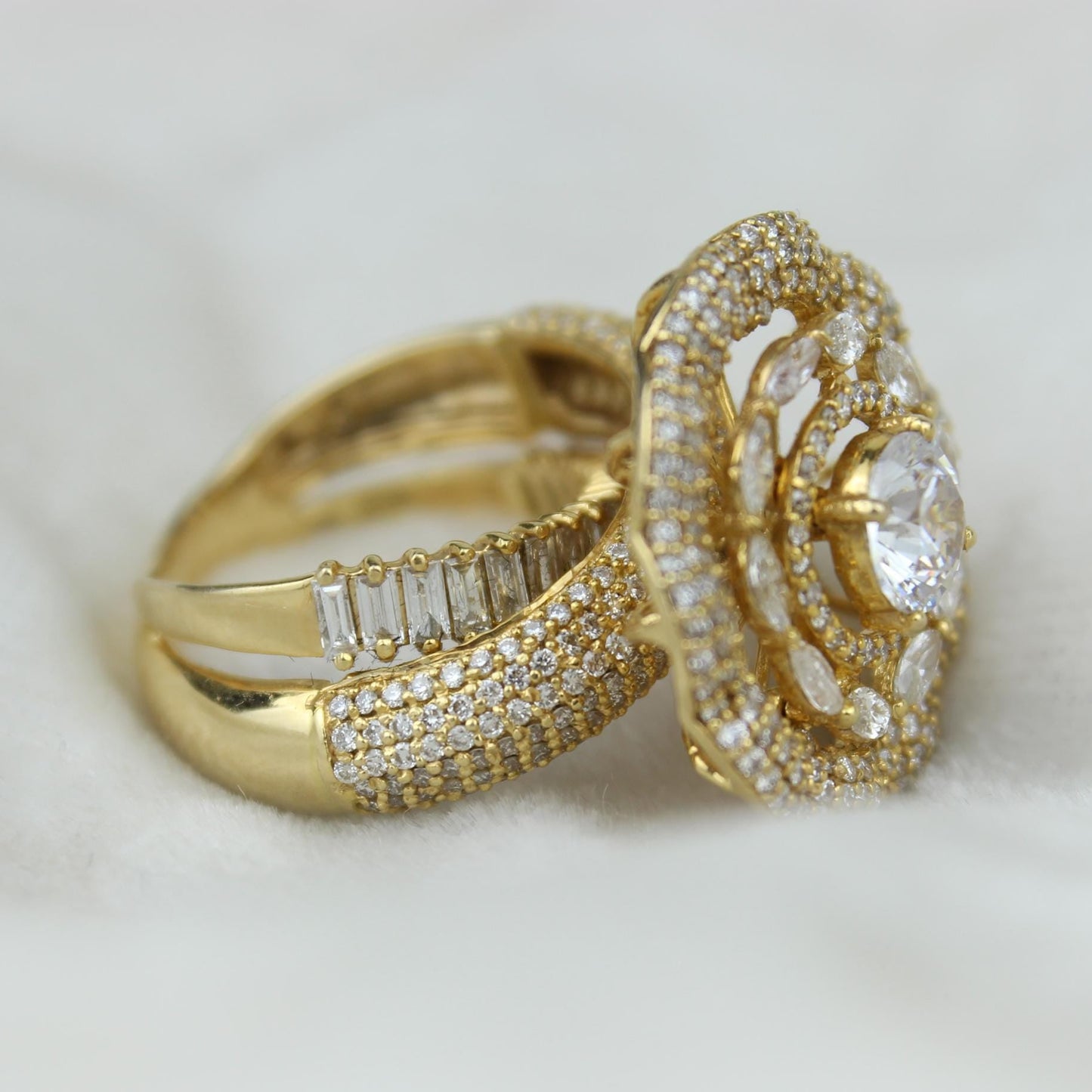 Flower Engagement Diamond Ring
