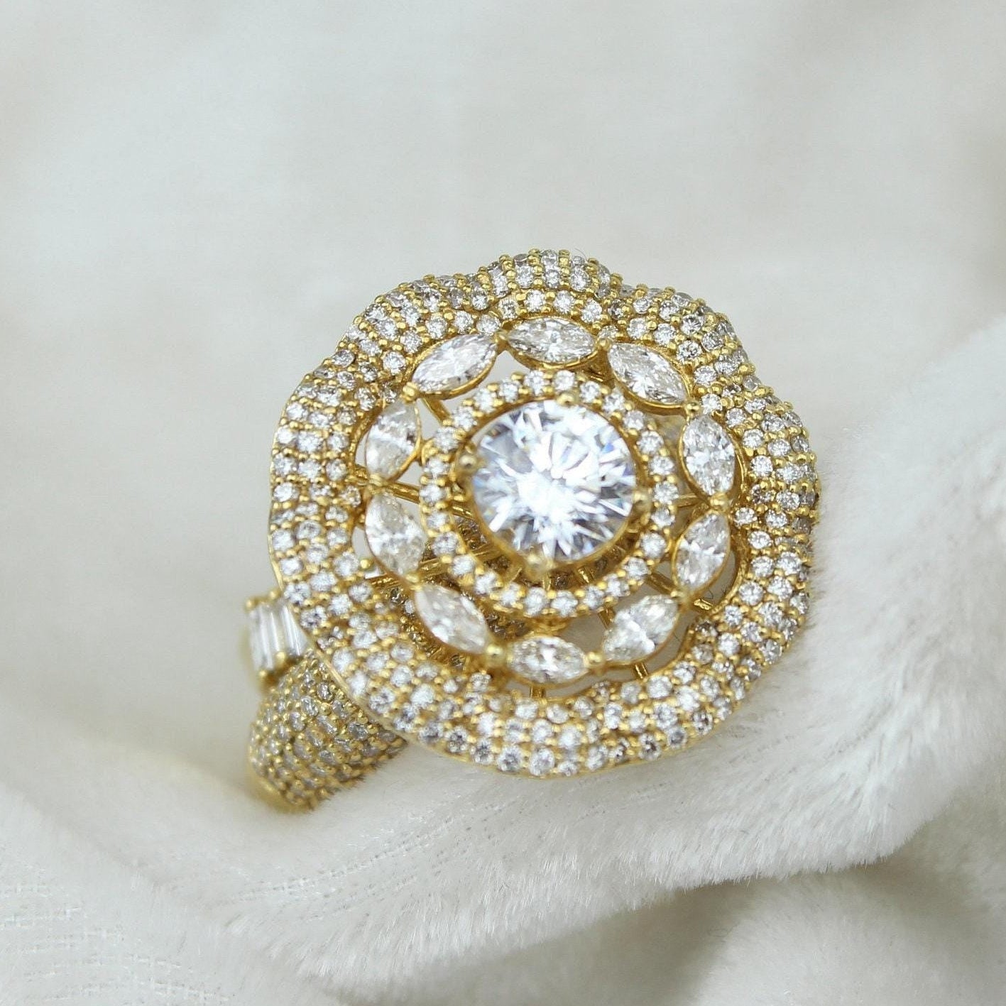 Flower Engagement Diamond Ring