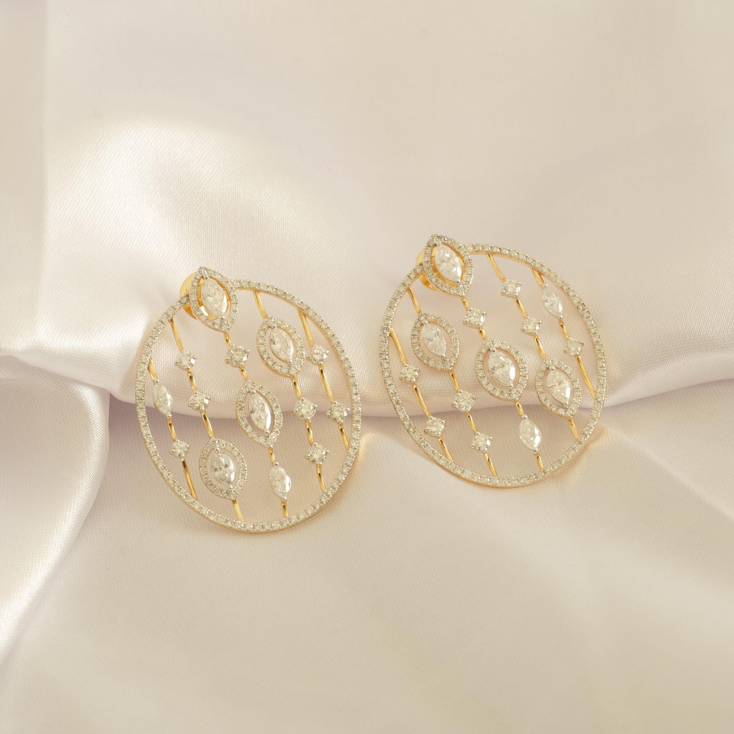 Open Circle Natural Diamond Earrings