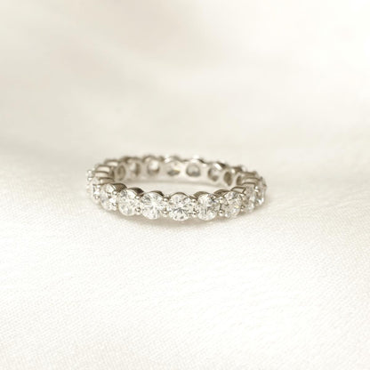 Round Diamond Eternity Band Ring