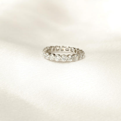 Round Diamond Eternity Band Ring