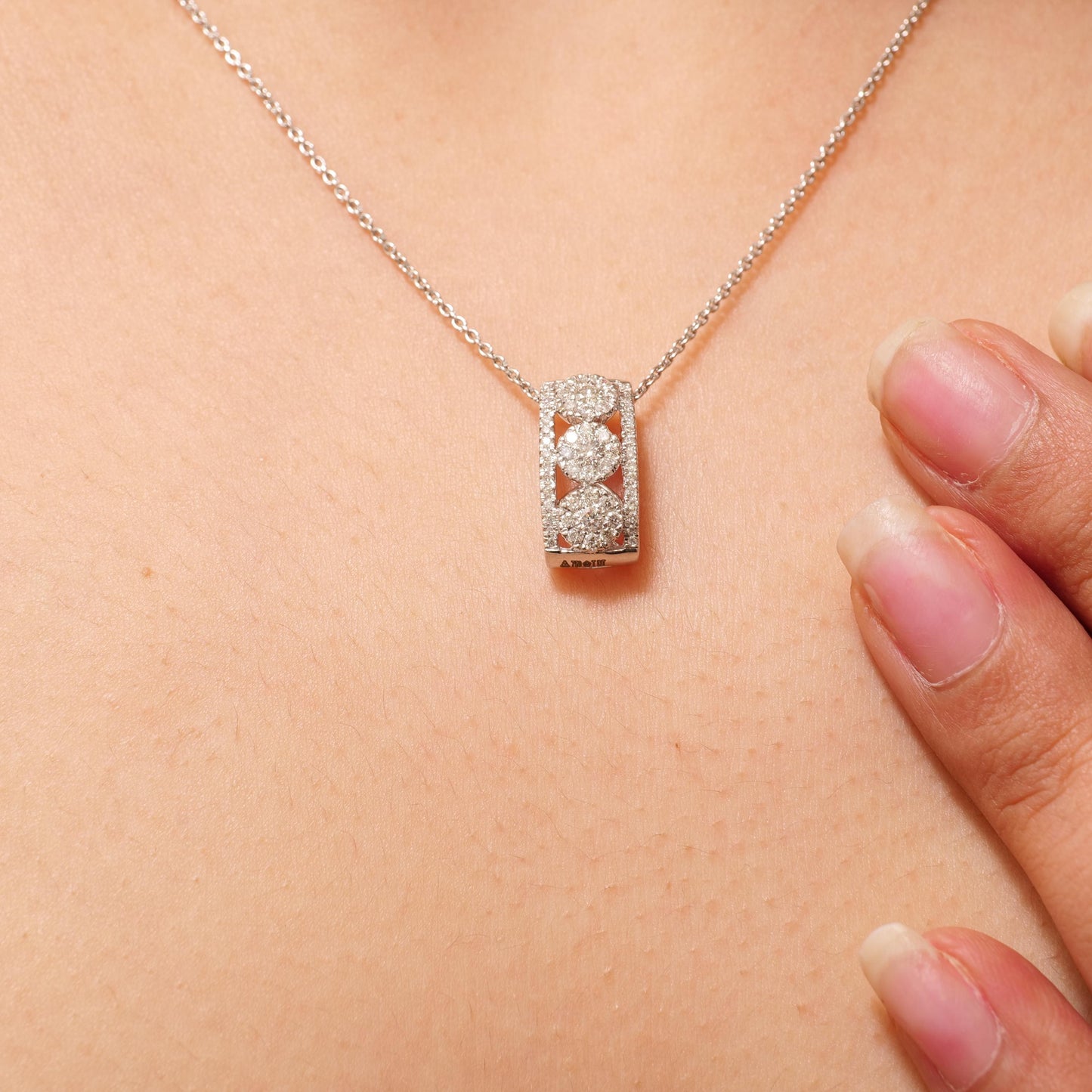 Circle Cluster Natural Diamond Pendant