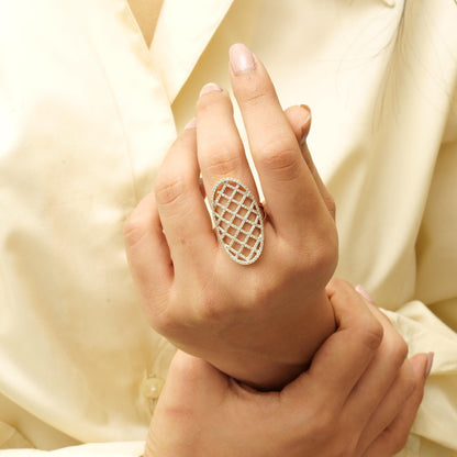Oval Mesh Diamond Ring