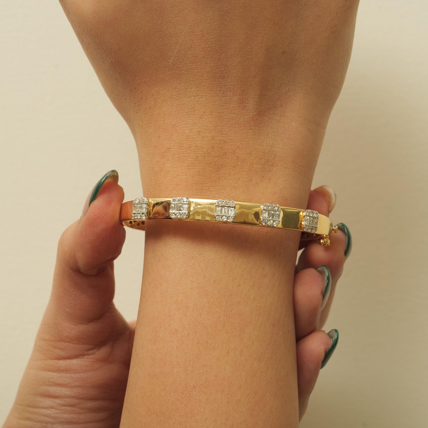 Bar Cluster Natural Diamond Bangle Bracelet