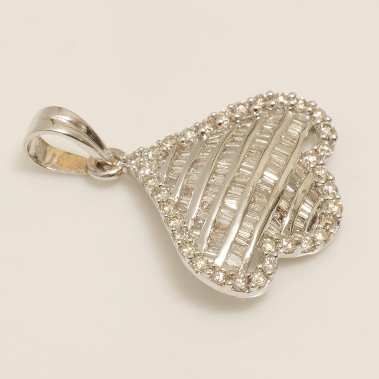 Flower Petal Pendant Necklace