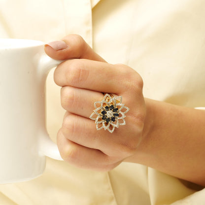 Flower Natural Diamond & Blue Sapphire Ring