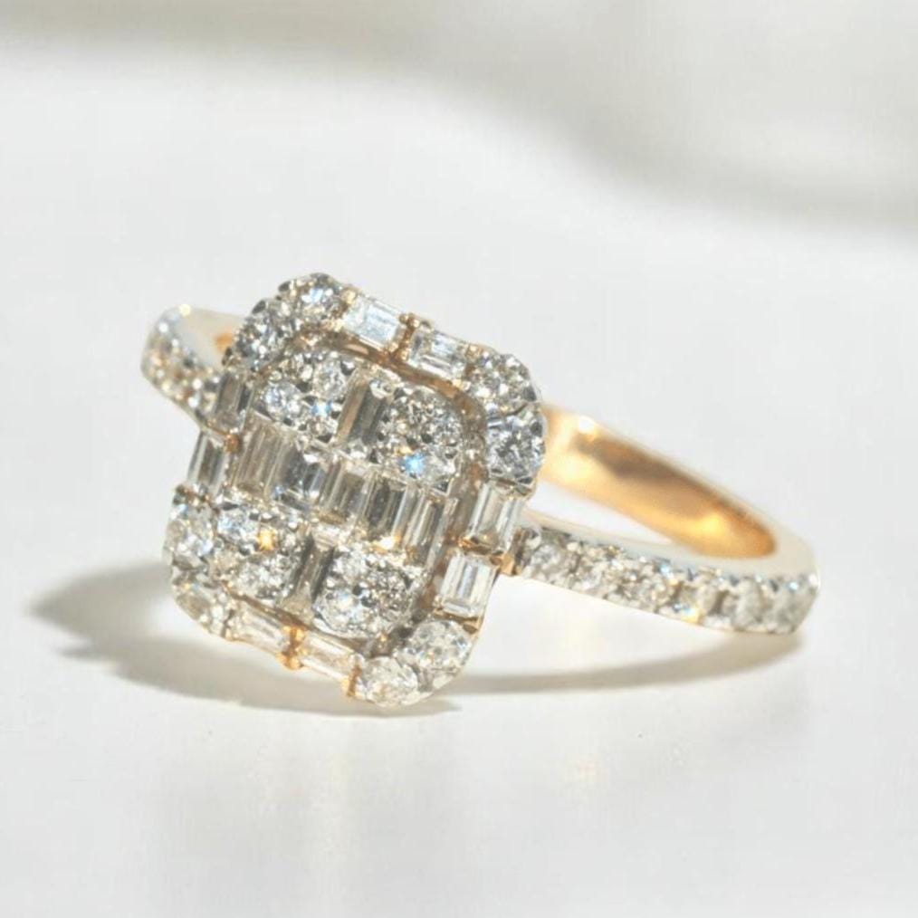 Round & Baguette Diamond Ring