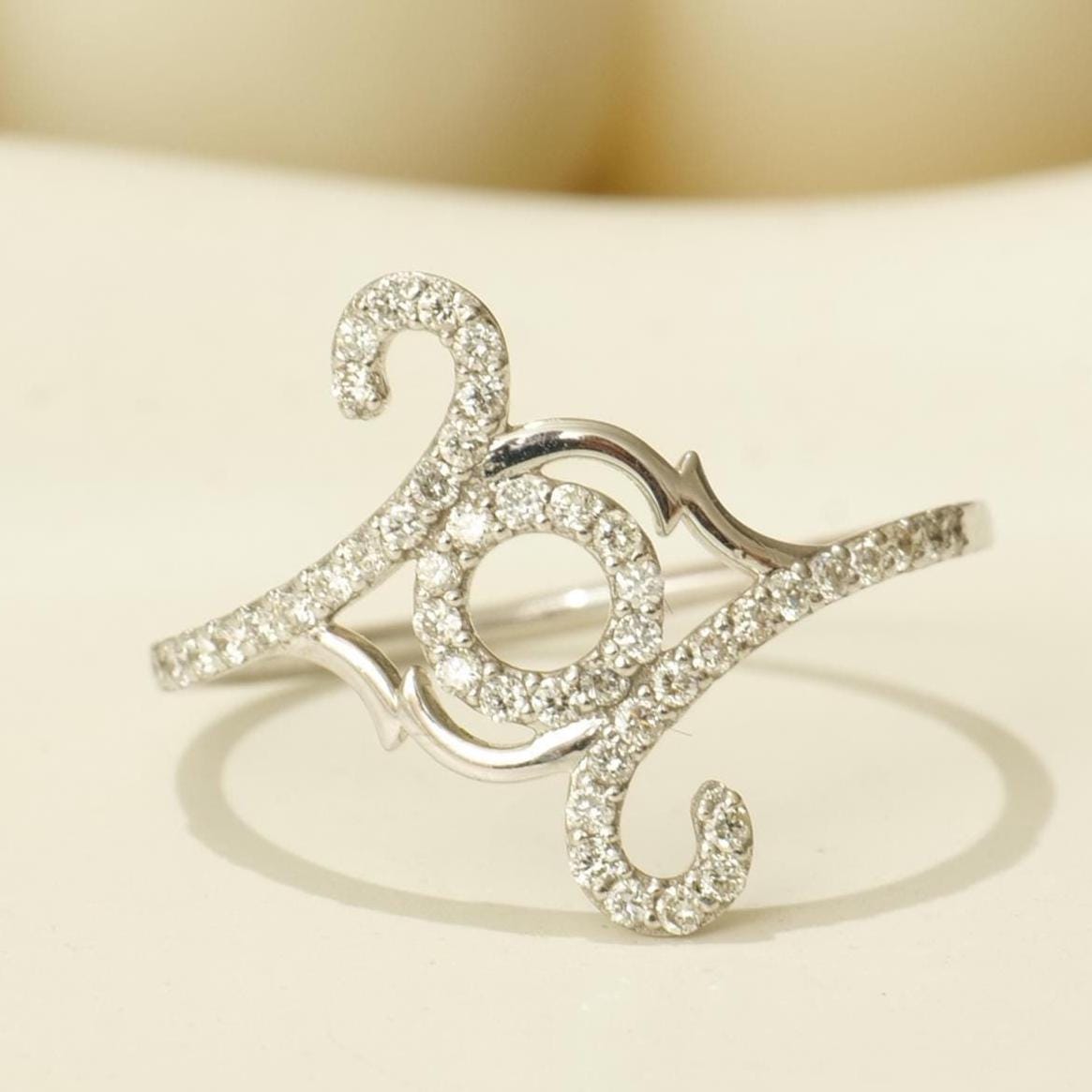Floral And Vines Diamond Ring