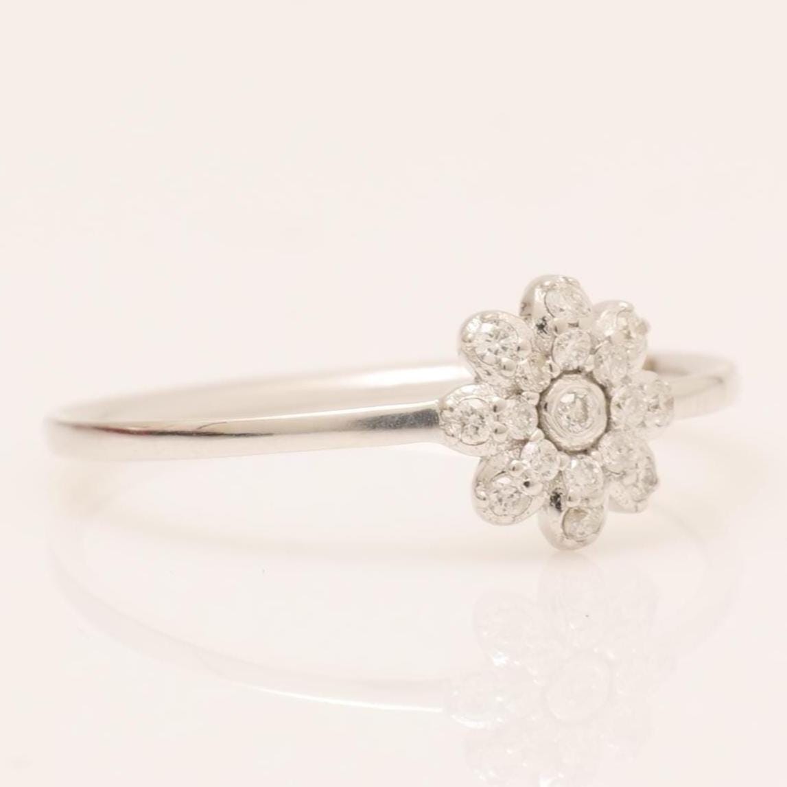 Flower Diamond Ring