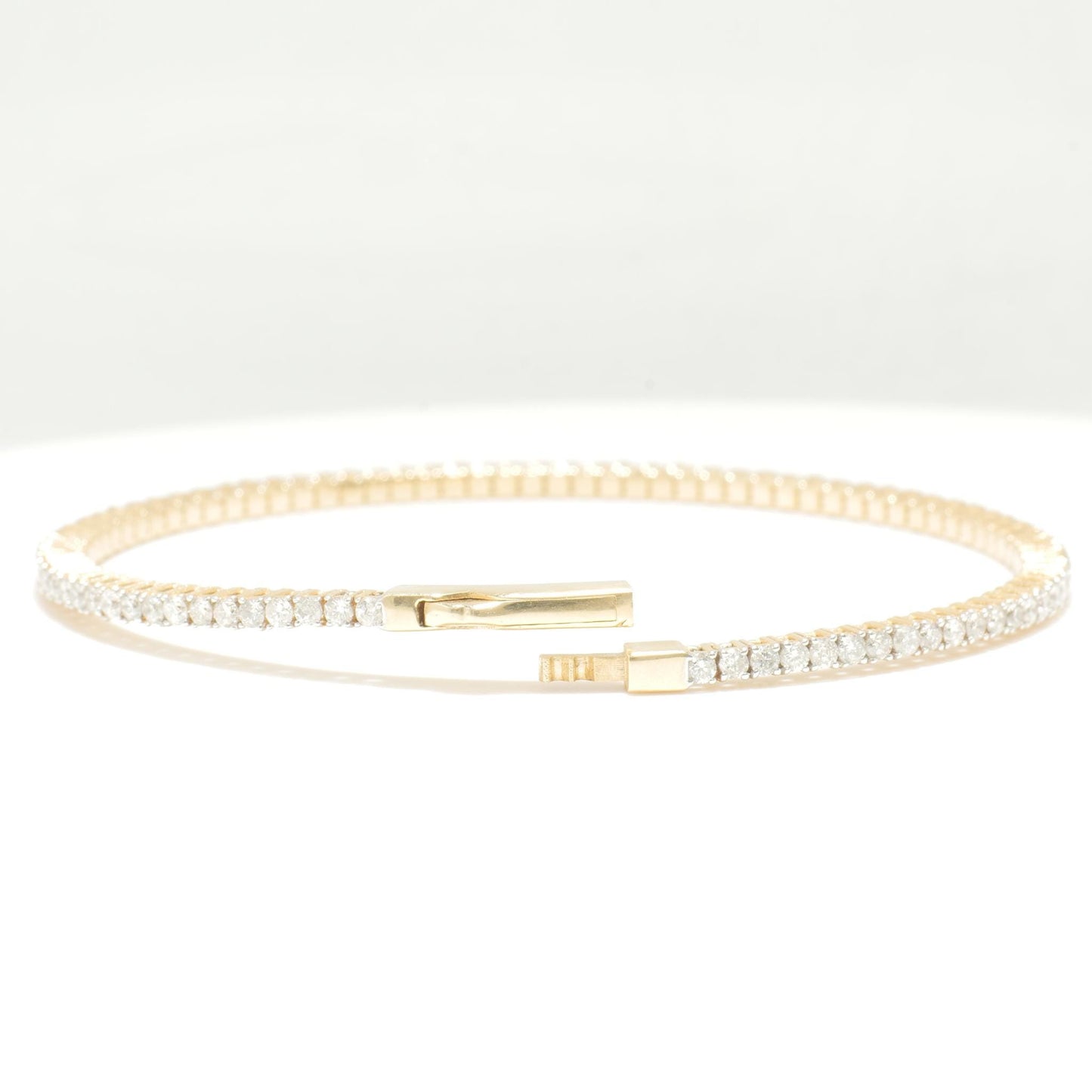 Single Row Sleek Natural Diamond Bangle Bracelet