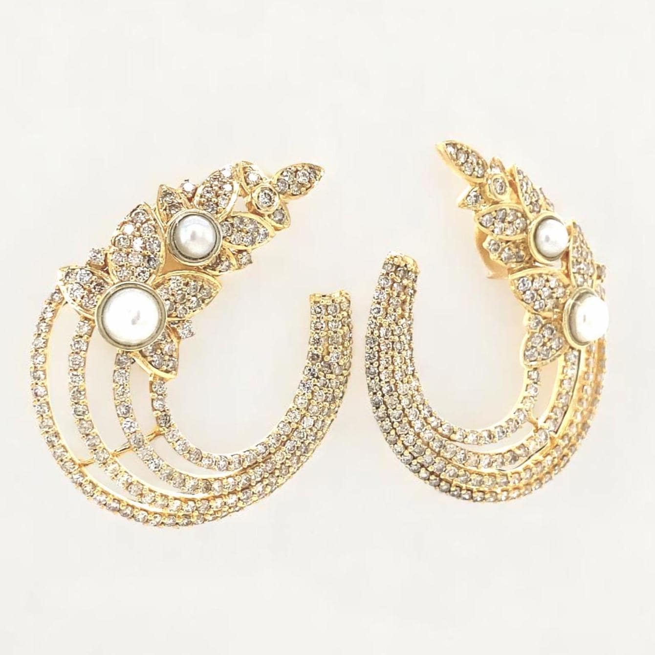 Leaves Stud Pearl Diamond Earrings
