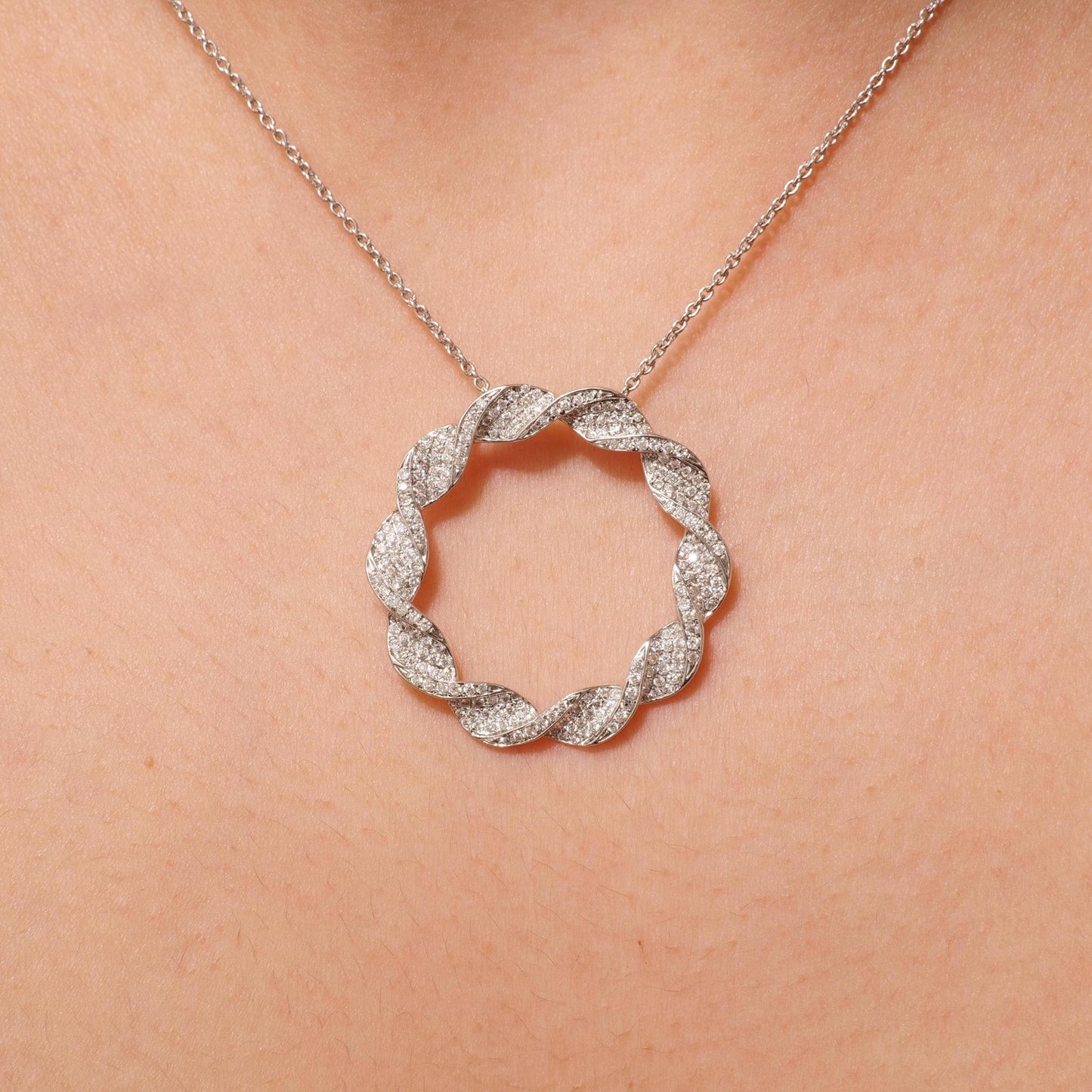 Twist Circle Natural Diamond Pendant