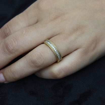 Round Diamond Band Ring