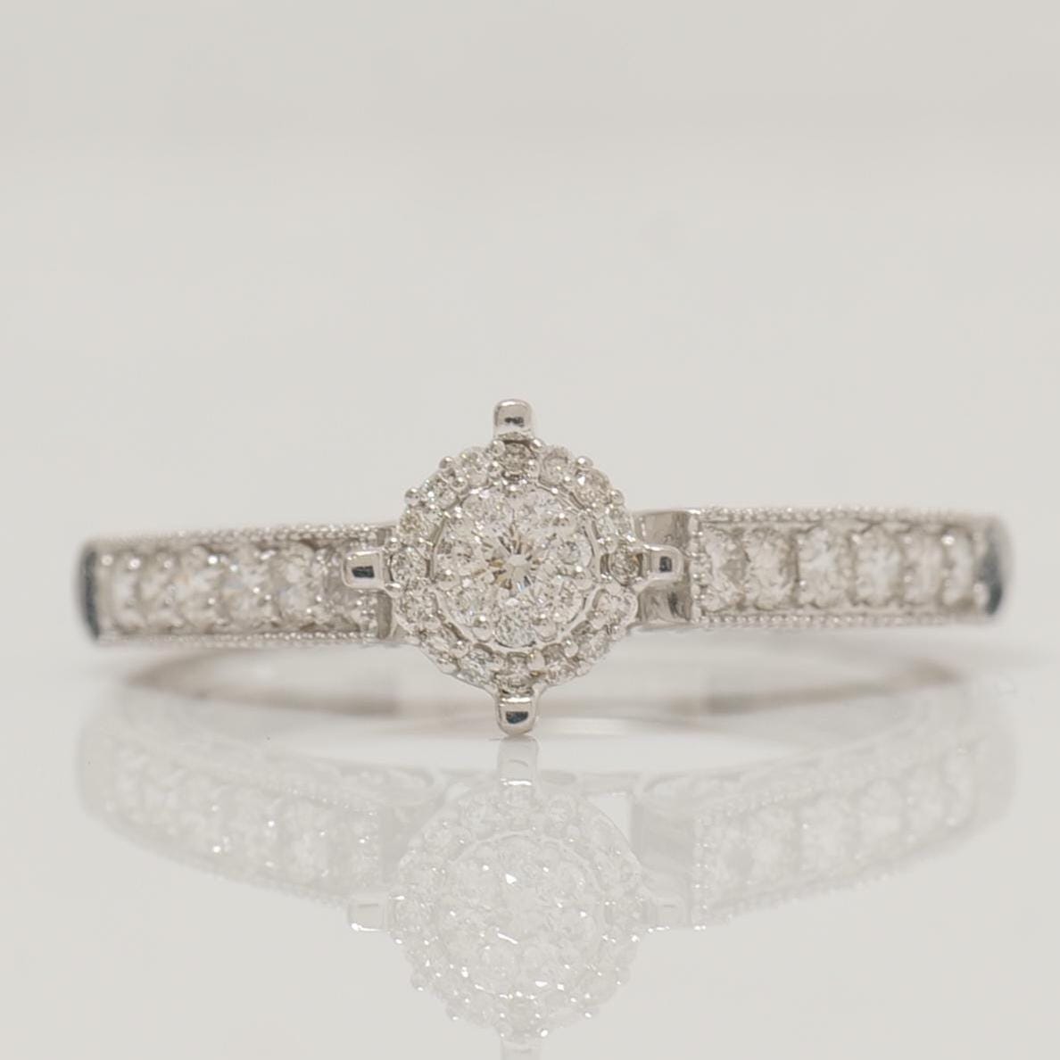 Vintage Natural Diamond Halo Ring