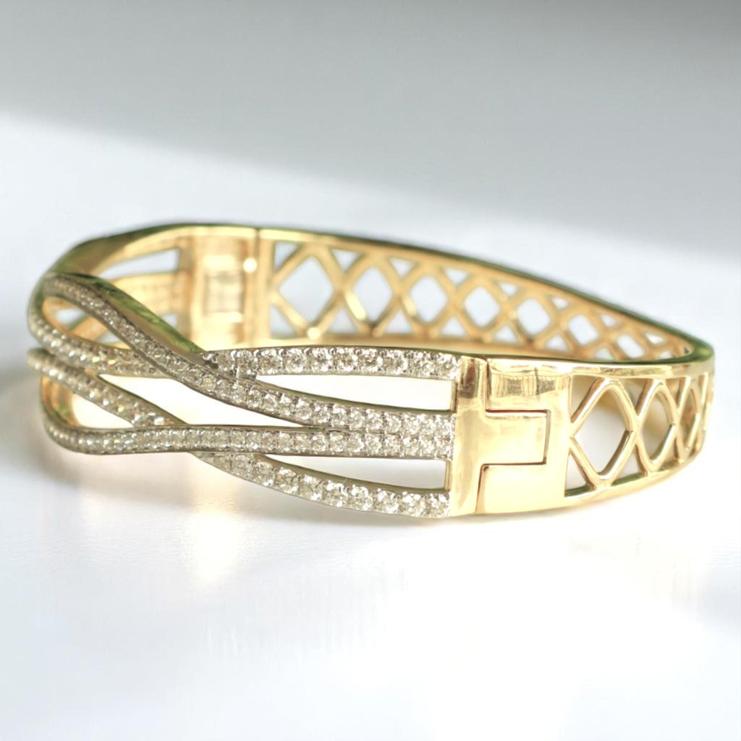 Wavy Criss Cross Natural Diamond Bangle Bracelet