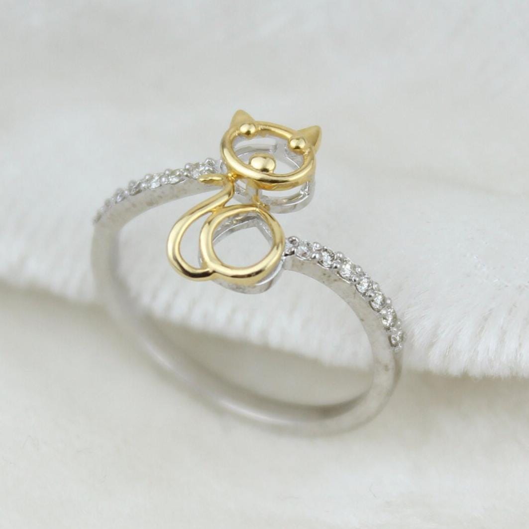 Cat Diamond Ring