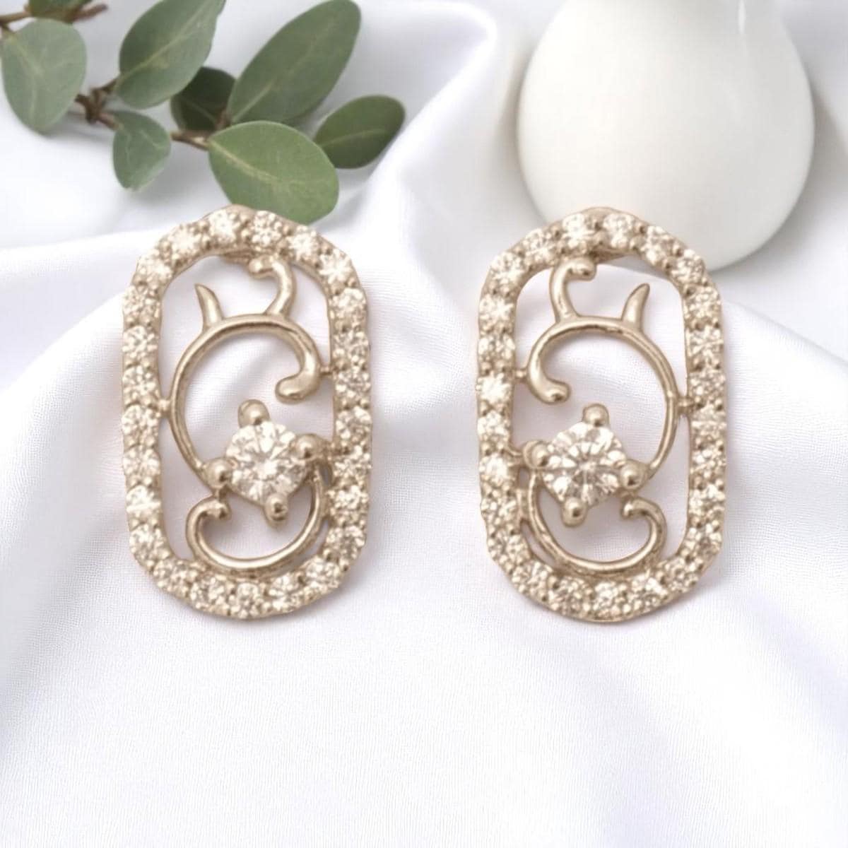 Filigree Diamond Stud Earrings