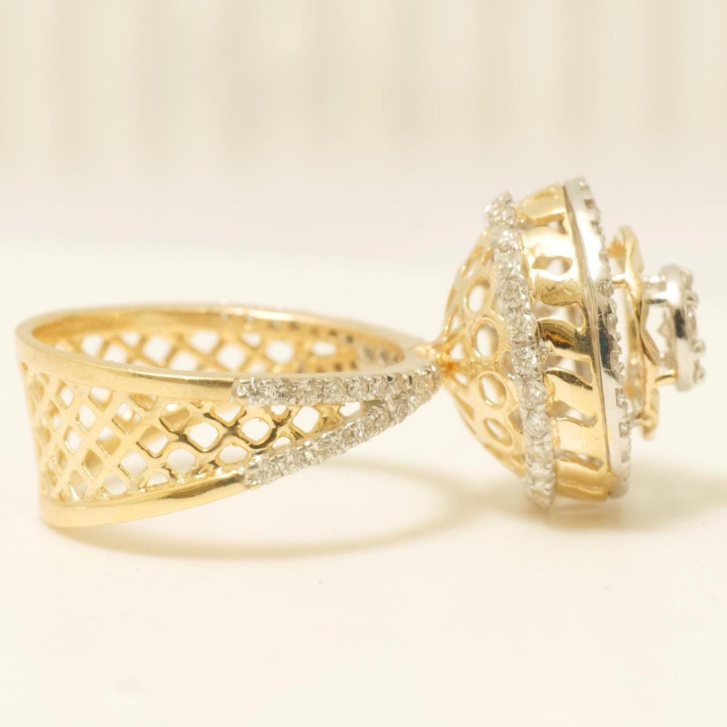 Halo Cluster Diamond Ring