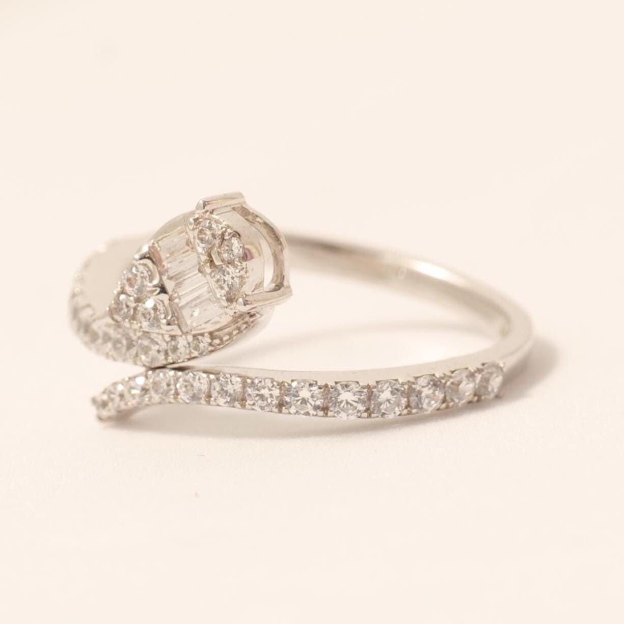 Leaves Natural Diamond Ring