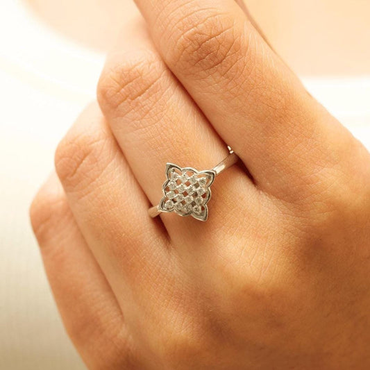 Diamond Snowflake Gold Ring